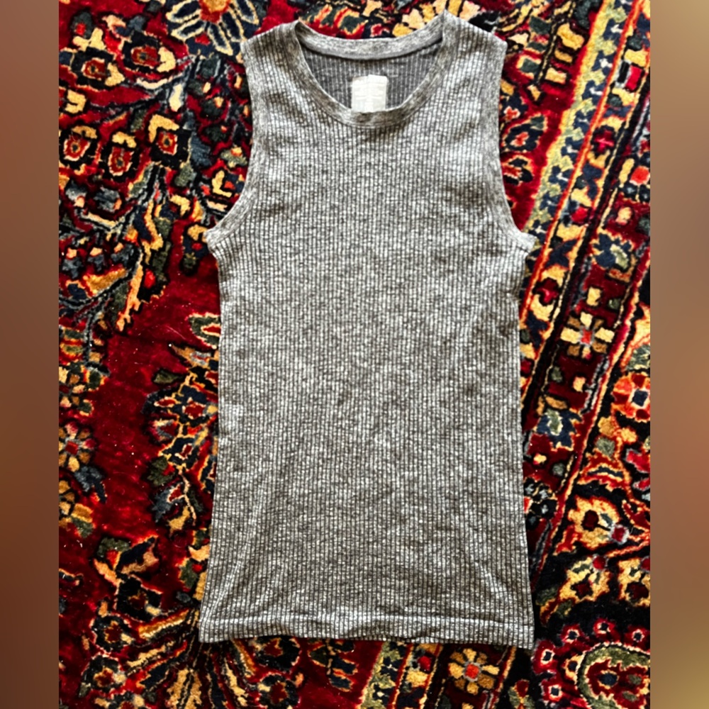 Athleta Tank in grey/black